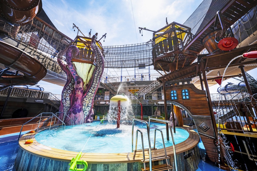 MSC Cruises MSC Seashore Pirates Cove Aquapark 2.jpg